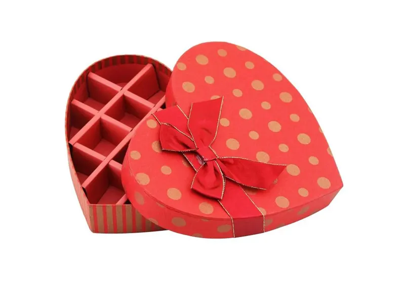 Heart-Shapped-Boxes-1-