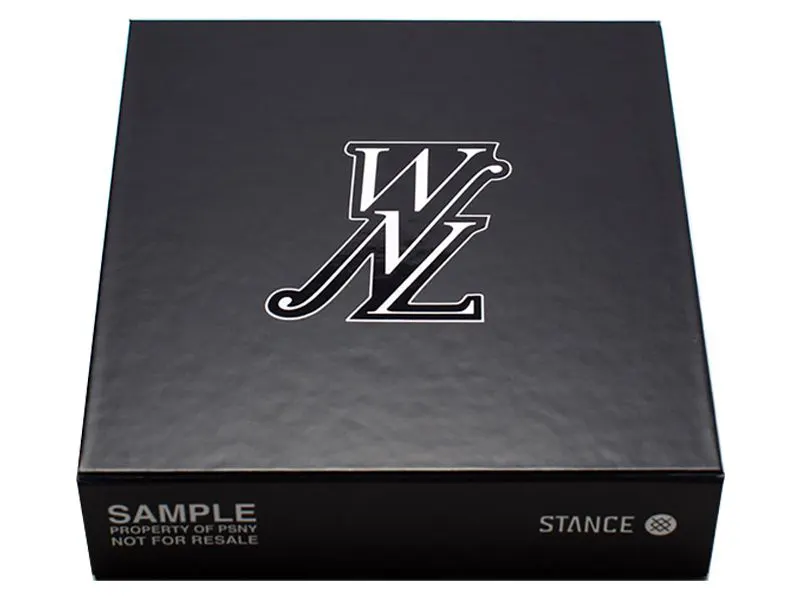 Square-Hosiery-Boxes-4-