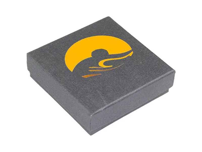 square-Brooch-Boxes-5-